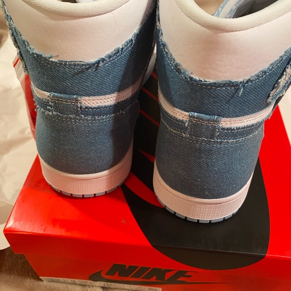 Air Jordan 1 Retro High OG (Denim) - Picture 7 of 12